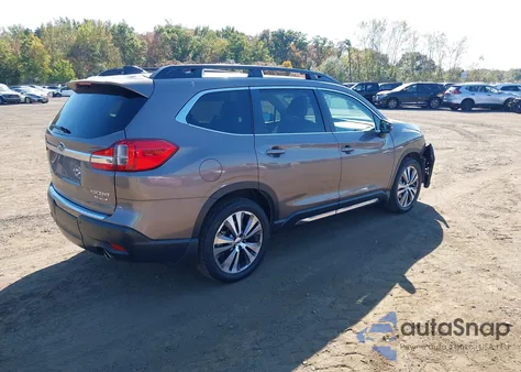2022 Subaru Ascent Limited z USA, uszkodzony, nr VIN 4S4WMAMD4N3466386